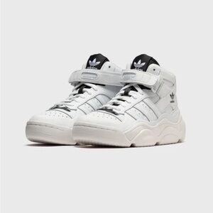 Adidas White Sneakers Classic High-Top Design